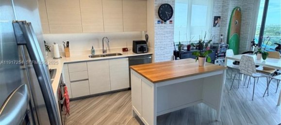2 Schlafzimmer Gewerbliche Immobilien in Miami, USA, Nr. 614635 25