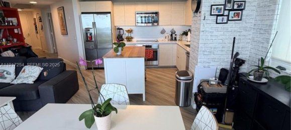 2 Schlafzimmer Gewerbliche Immobilien in Miami, USA, Nr. 614635 12