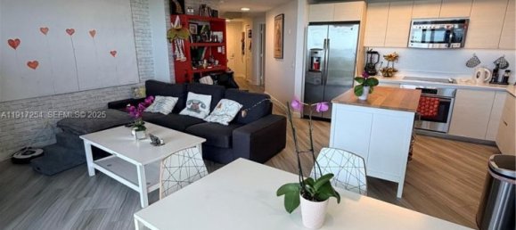 2 Schlafzimmer Gewerbliche Immobilien in Miami, USA, Nr. 614635 11