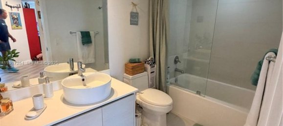 2 Schlafzimmer Gewerbliche Immobilien in Miami, USA, Nr. 614635 15