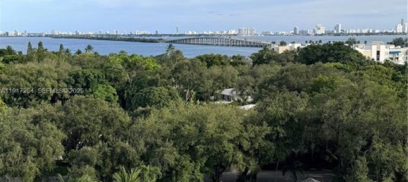 2 Schlafzimmer Gewerbliche Immobilien in Miami, USA, Nr. 614635 8