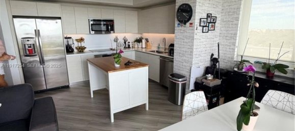 2 Schlafzimmer Gewerbliche Immobilien in Miami, USA, Nr. 614635 10