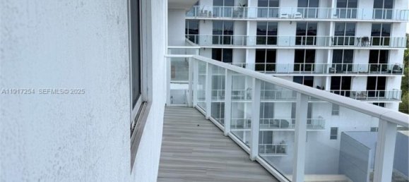 2 Schlafzimmer Gewerbliche Immobilien in Miami, USA, Nr. 614635 9