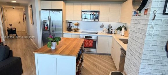 2 Schlafzimmer Gewerbliche Immobilien in Miami, USA, Nr. 614635 18