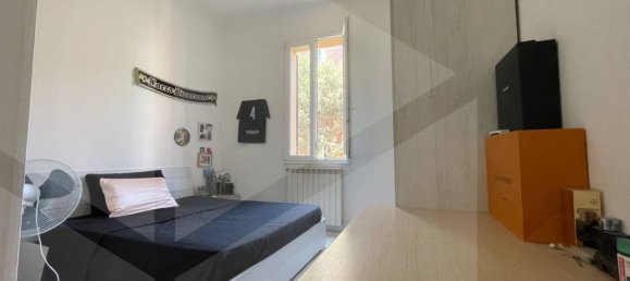 2 bedrooms Apartment in Bologna, Italy No. 27638 3