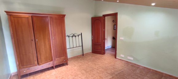 8 غرف نوم منزل في Palau-Solita I Plegamans, Spain رقم 80361 34