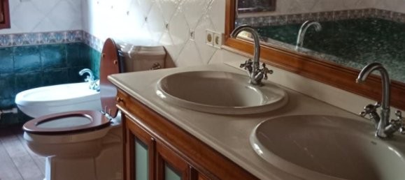 8 غرف نوم منزل في Palau-Solita I Plegamans, Spain رقم 80361 29