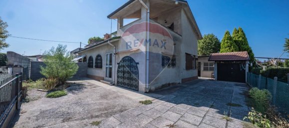 4 bedrooms House in Copparo, Italy No. 318050 2