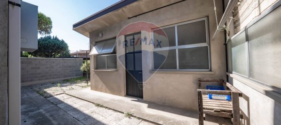 4 bedrooms House in Copparo, Italy No. 318050 5