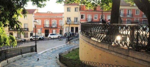 12 bedrooms Apartment in Lisbon, Portugal No. 141140 2