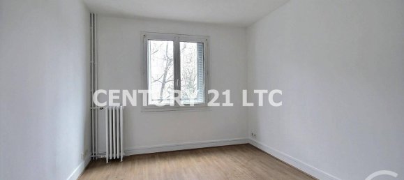 2 bedrooms Apartment in Charenton-le-Pont, France No. 150594 4