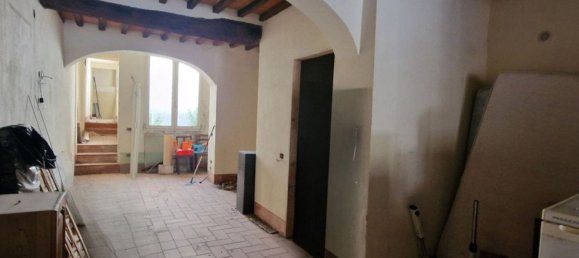 Коммерческая недвижимость 106м² в Фильине и Инчиза Вальдарно, Италия № 376372 6