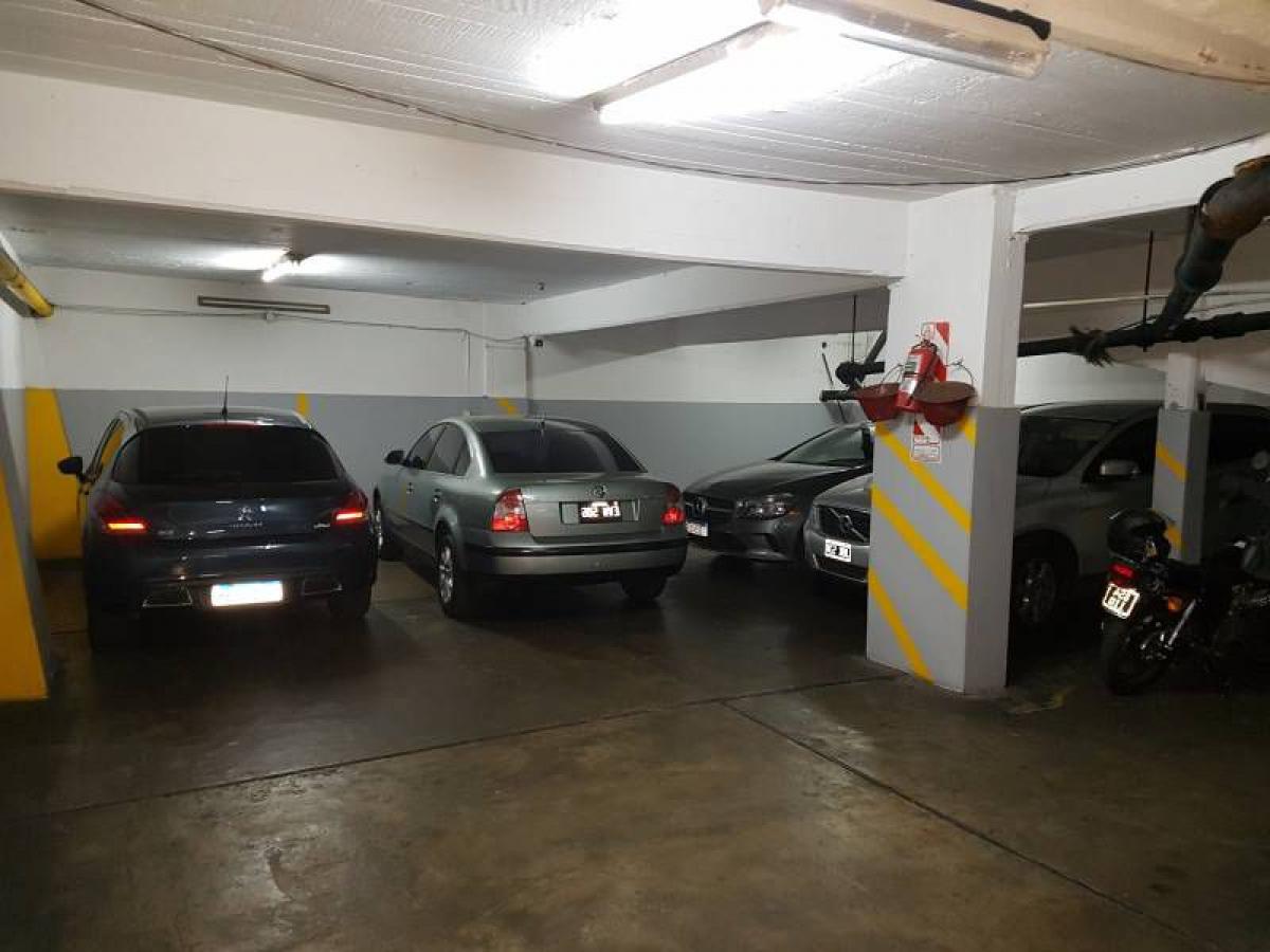 Almacén en Buenos Aires, Argentina No. 109717