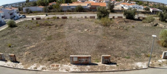 260m² Land in Reguengos de Monsaraz, Portugal No. 89123 10