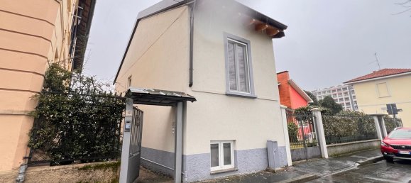 3-salle Villa à Corsico, Italy No. 25170 42