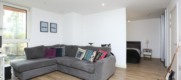 Studio in London, United Kingdom No. 10761 6