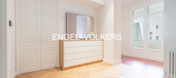 2 غرف نوم شقة في Ciutat Vella, Spain رقم 33981 26