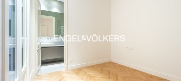 2 غرف نوم شقة في Ciutat Vella, Spain رقم 33981 10