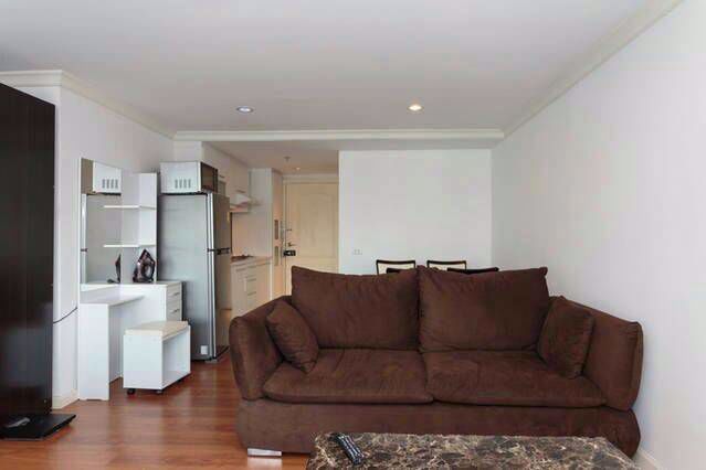 Studio in the Condo in Watthana, Thailand No. 9966