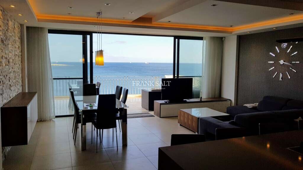 3 bedrooms Penthouse in Saint Paul's Bay, Malta No. 9495