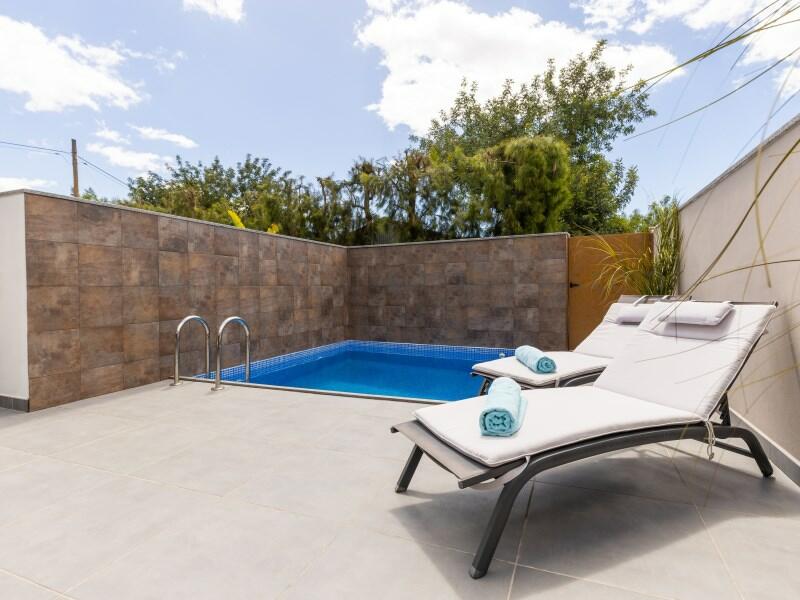 3 bedrooms Townhouse in Almancil, Portugal No. 135131