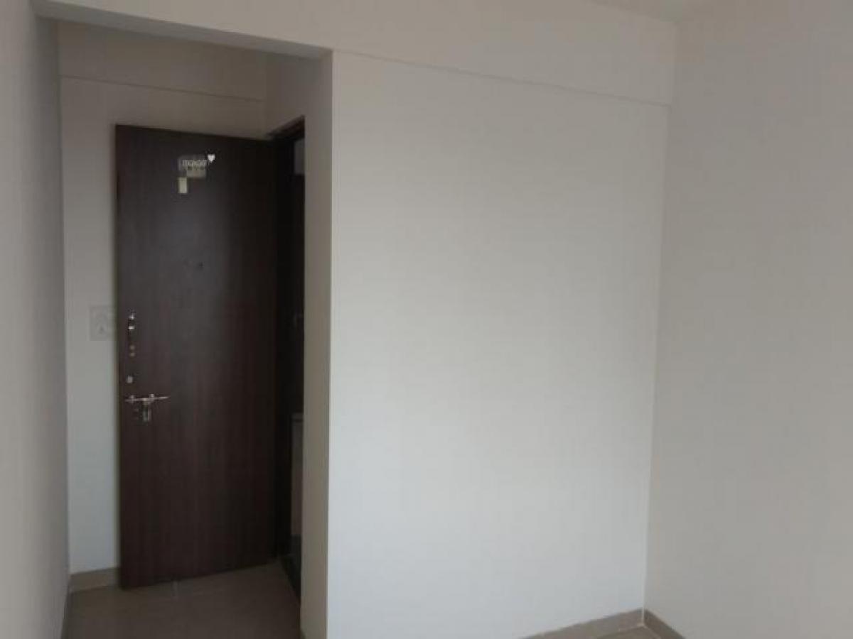 2 bedrooms House in Pune, India No. 46046