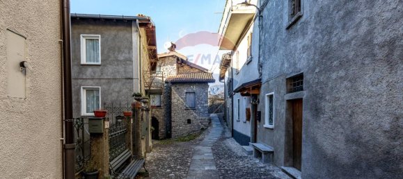 Apartamento de 5 habitaciónes en Ponna, Italy No. 27627 18