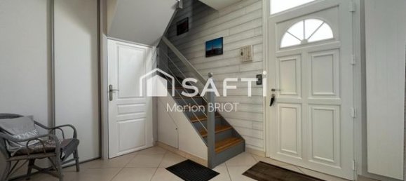 3 bedrooms House in Eragny, France No. 359650 6