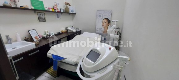 3 rooms Commercial property in Cassano Magnago, Italy No. 61453 30