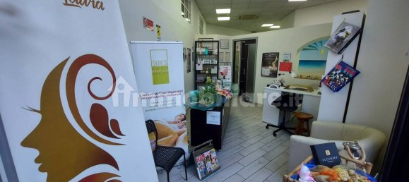 3 rooms Commercial property in Cassano Magnago, Italy No. 61453 6