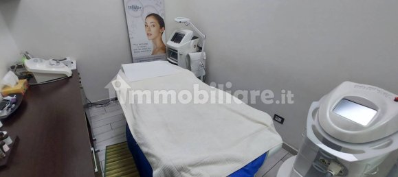 3 rooms Commercial property in Cassano Magnago, Italy No. 61453 31