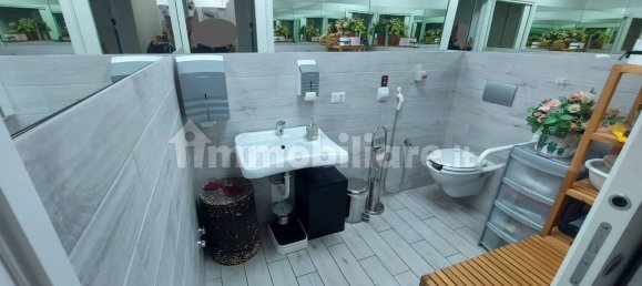 3 rooms Commercial property in Cassano Magnago, Italy No. 61453 13