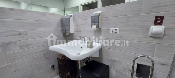 3 rooms Commercial property in Cassano Magnago, Italy No. 61453 17