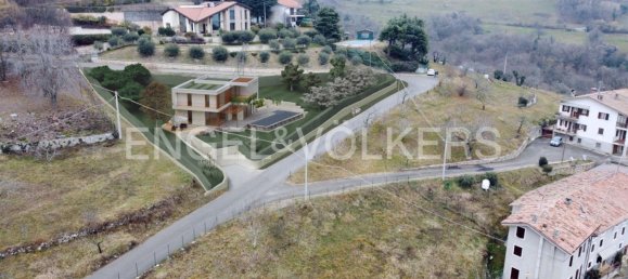 4 bedrooms Villa in Negrar, Italy No. 64718 4