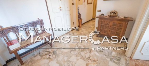 3 Schlafzimmer Wohnung in Genoa, Italy, Nr. 373217 5