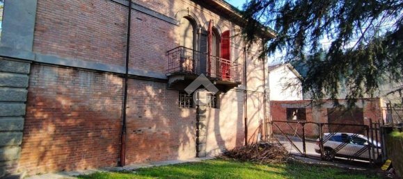 Casa de 3 dormitorios en Mercato Saraceno, Italy No. 169601 2