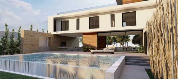 5 bedrooms House in Larnaca, Cyprus No. 6899 2