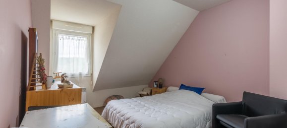 2 bedrooms House in Loches, France No. 270925 10