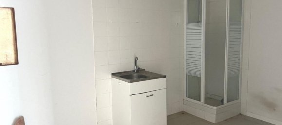 62m² Commercial property in Minerbio, Italy No. 375081 3