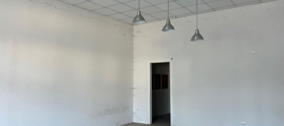 62m² Commercial property in Minerbio, Italy No. 375081 2