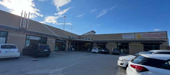 62m² Commercial property in Minerbio, Italy No. 375081 8