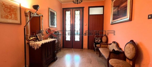 4 rooms House in Cavarzere, Italy No. 139221 4