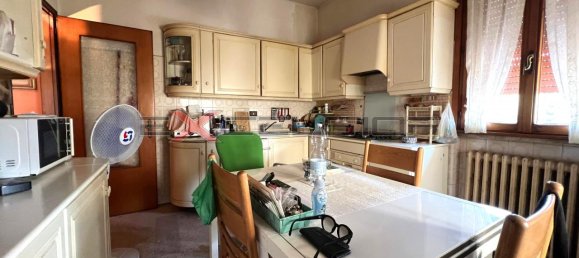 4 rooms House in Cavarzere, Italy No. 139221 3