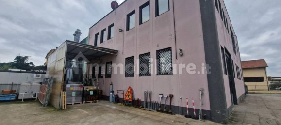 Склад 610м² в Ареццо, Италия № 325325 5