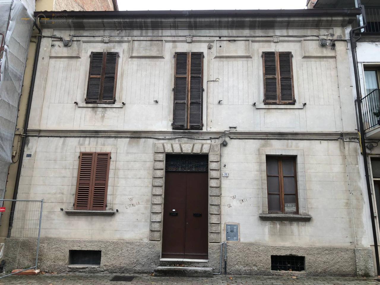 3-salle Appartement à Comunanza, Italy No. 119099