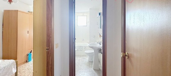 Apartamento de 4 dormitorios en Castellón de la Plana, Spain No. 155398 7