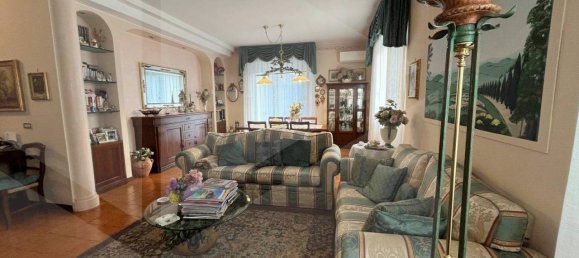 Apartamento de 3 divisões em Fiorano Modenese, Italy N.º 19665 3