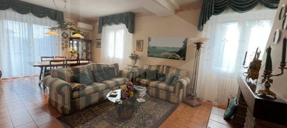 Apartamento de 3 divisões em Fiorano Modenese, Italy N.º 19665 16