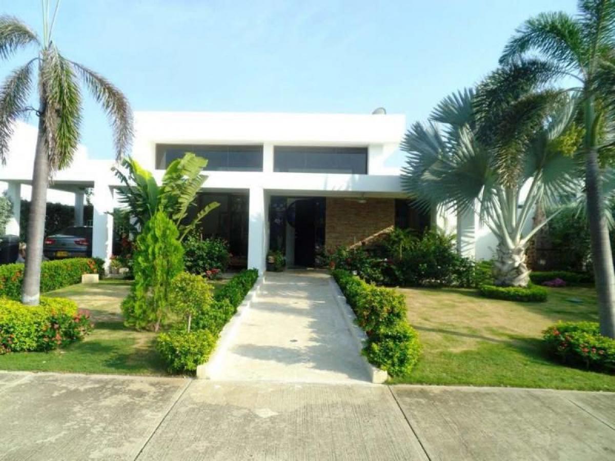 3 bedrooms House in Bolivar, Colombia No. 9445