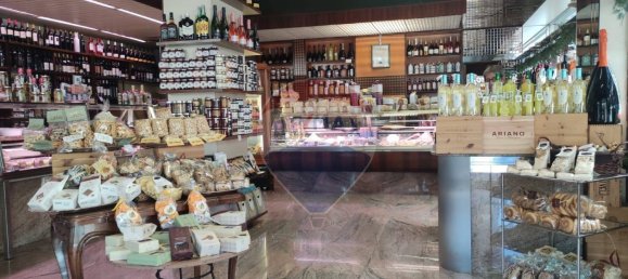 Коммерческая недвижимость 134м² в Бари, Италия № 329966 15